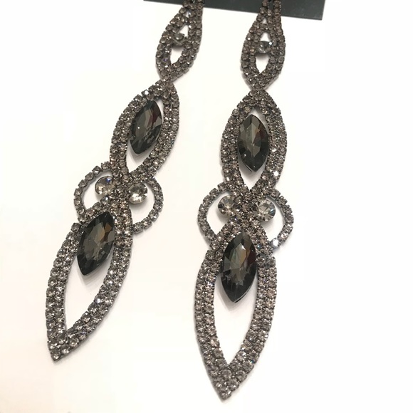 LONG! 6 inch Gray/black statement earrings - Picture 5 of 8